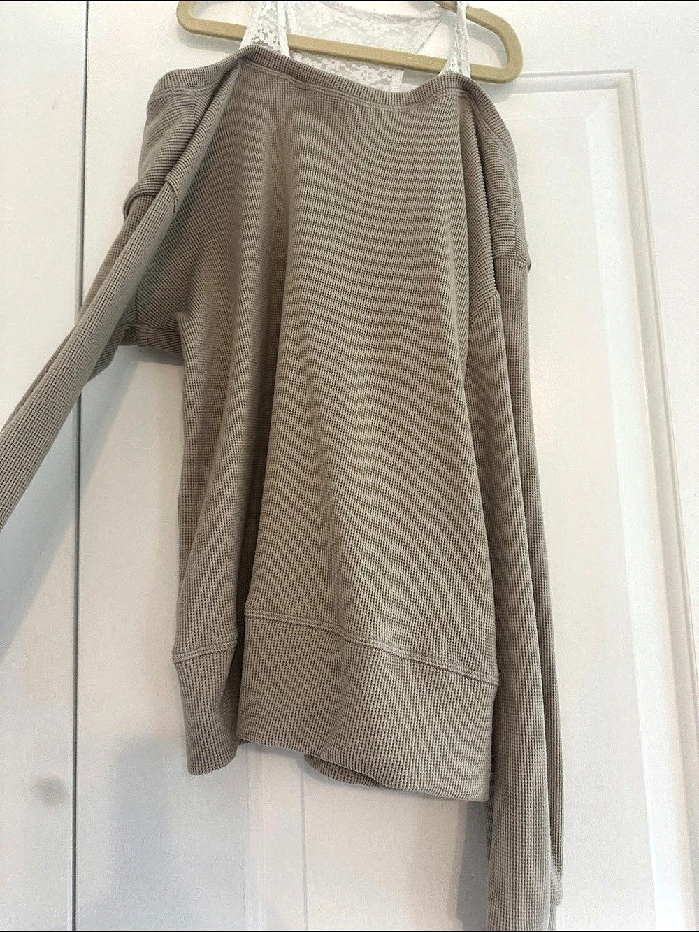 Abercrombie Kids Girls 13/14 Waffle Knit Sweater